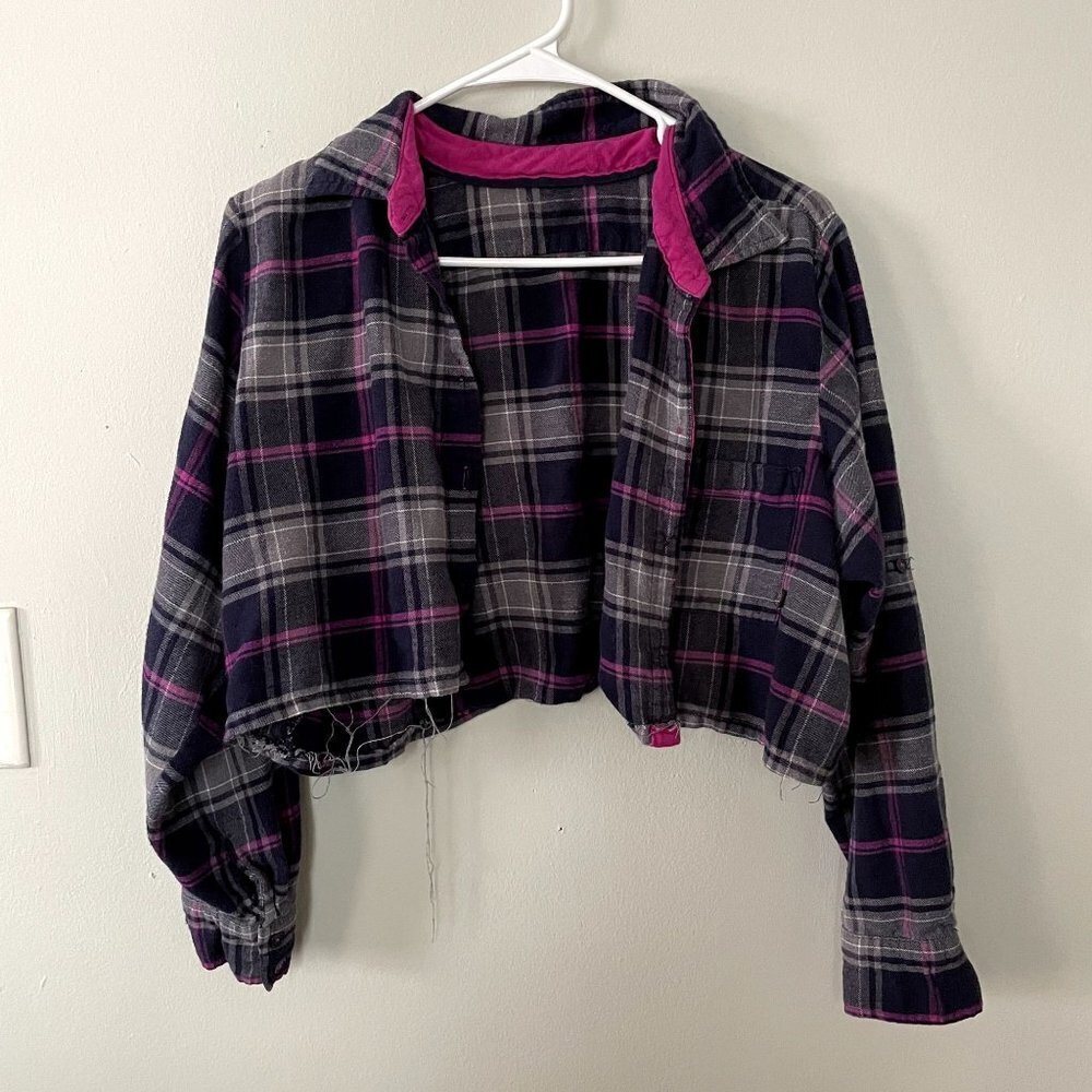 Simply Vera Vera Wang Cropped Flannel Shirt Medium Purple Women Raw Hem Plaid